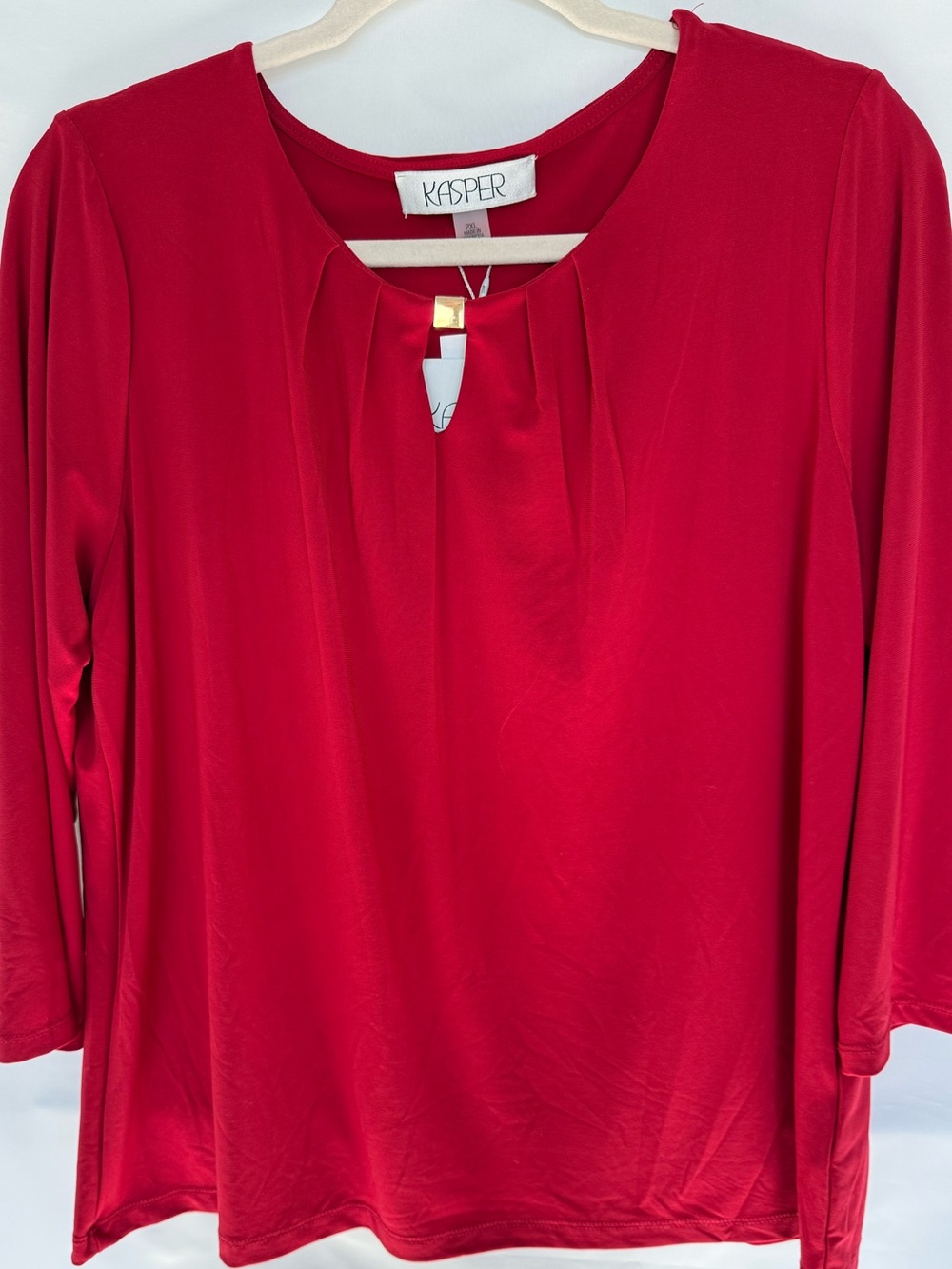 Kasper Women's Bright Red Keyhole 3/4  Sleeve Top NWT $69 new
